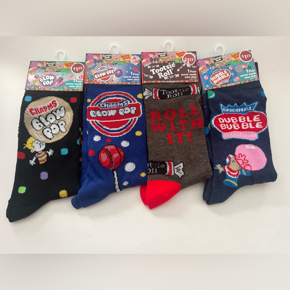 Tootsie Roll Industries 4 PairCrew Socks Men’s Shoe Size 8-12/Women’s Si…